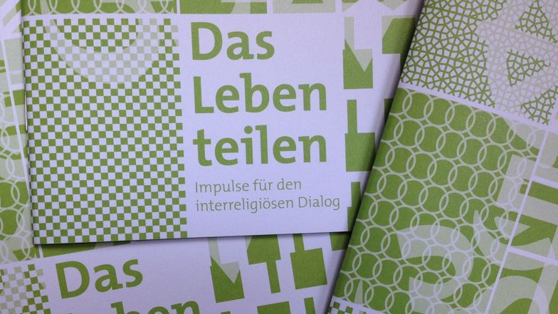 Drei Broschüren zum Interreligiösen Dialog.