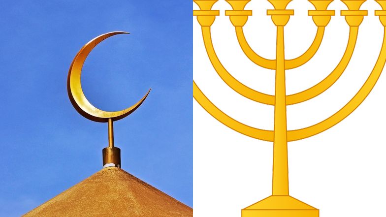 Eine Mondsichel auf einer Moschee und eine Menora.