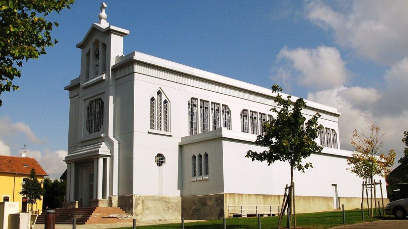 Die Eisenkirche Sainte-Barbe in Crusnes.