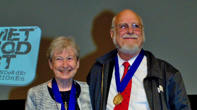 Shirliann und Hugh Johnson während der Verleihung.