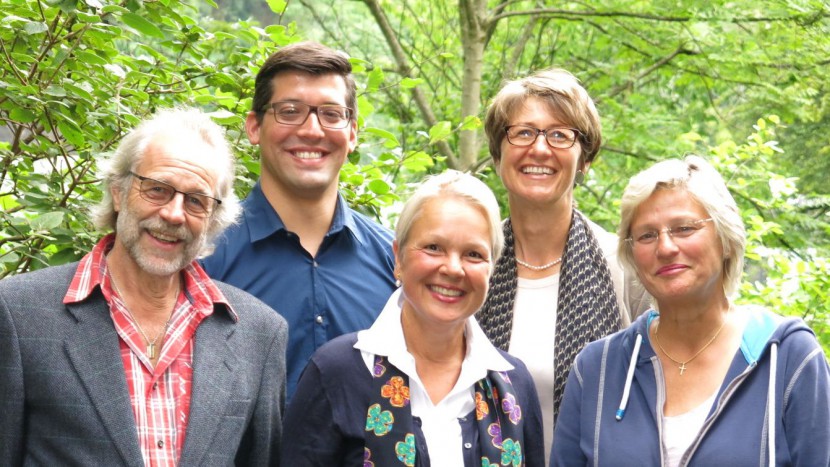 1. Reihe, von links nach rechts: Benedicht Schütz, Rosemarie Manser, Yvonne Lehmann und hintere Reihe: Florian Fischer und Marie-Luise Blum.