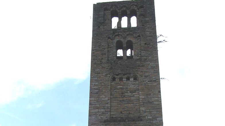 Die Kirchenruine in Goldswil.