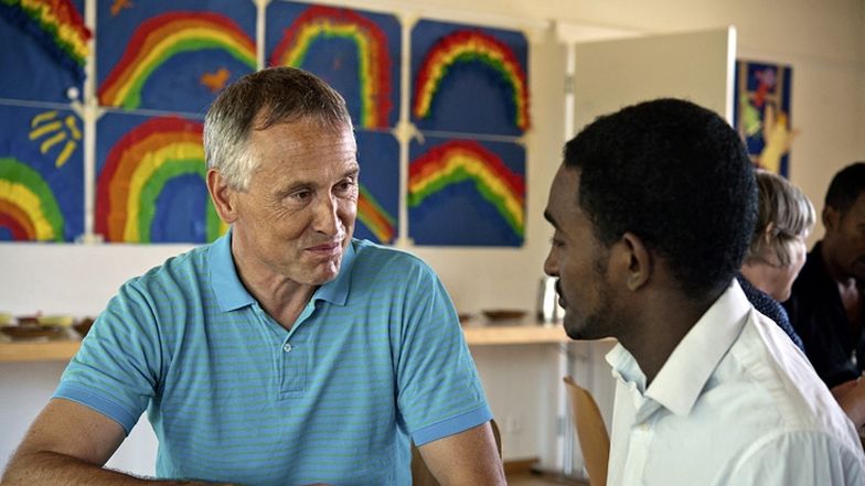 Kleine Gemeinde mit grossem Engagement: Riggisberg und seine Freiwilligen erhalten für ihren Einsatz im Durchgangszentrum den Sozialpreis von AvenirSocial.