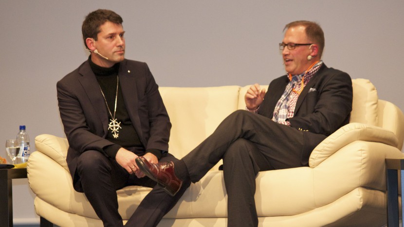 «Konservieren, renovieren, reformieren?»: Kirchenbundspräsident Gottfried Locher (links) und Zukunftsforscher Andreas M. Walker machen sich Gedanken über die Zukunft der Reformierten.