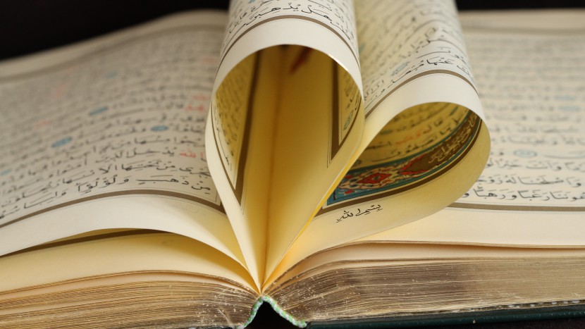 Schutz des Höchsten für den Koran in Russland.