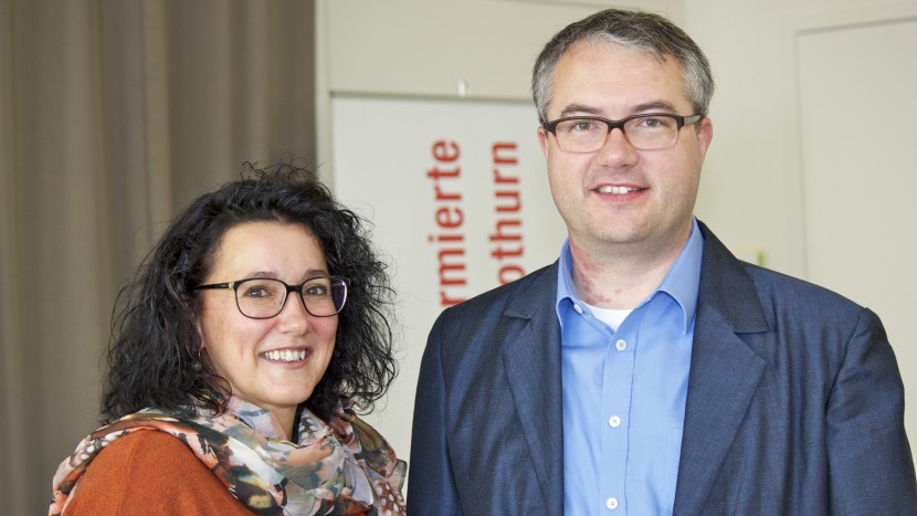 Die Synode der reformierten Landeskirche Solothurns: Präsidentin Zsuzsa Schneider neben Regierungsrat Remo Ankli.