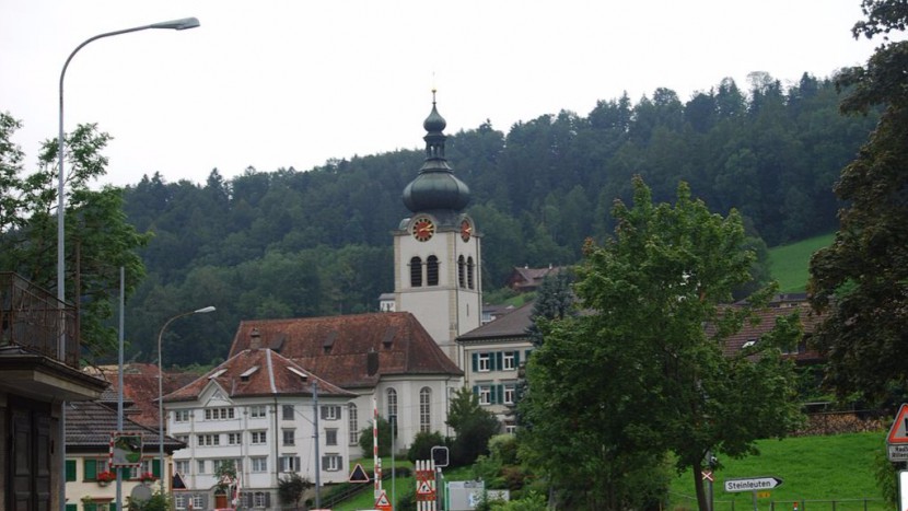 Heilig Abend einmal anders: In der Appenzeller Gemeinde Bühler geht es Heilig Abend rhythmisch zu und her.