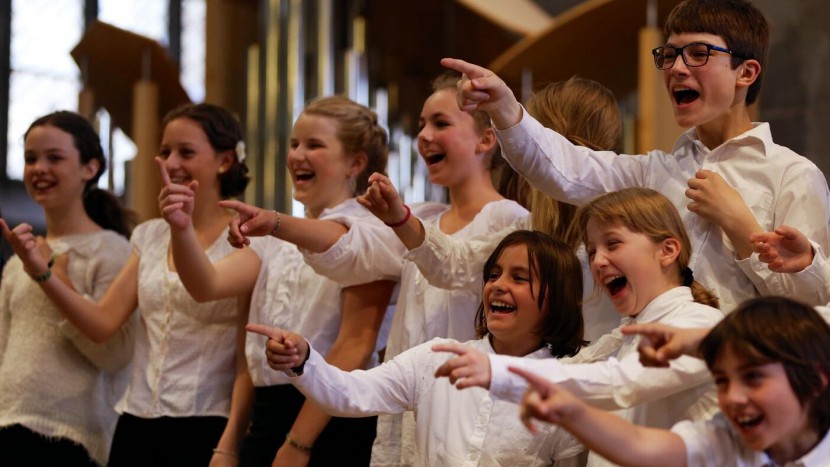 Raus aus den ausgetretenen Pfaden. Die Kirche sucht neue Töne und Texte.