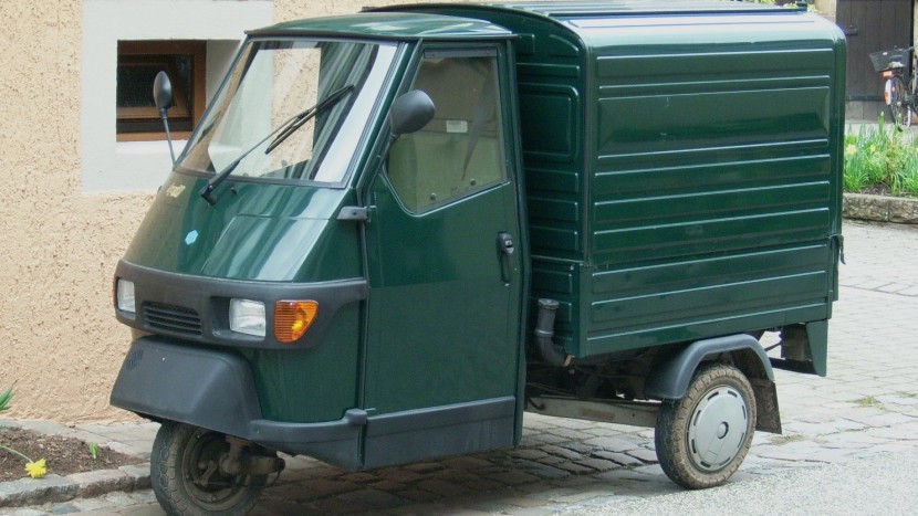 Ungefähr so könnte der Piaggio aussehen, der bald in St. Gallen für das Reformationsjubiläum unterwegs ist.