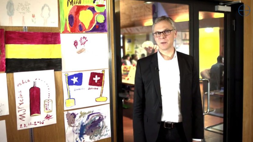 Christoph Weber-Berg im Asylzentrum Bremgarten AG.