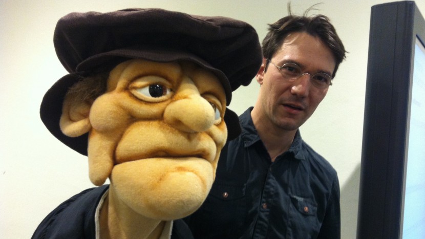 Zwingli als Puppe, geführt von Michael Schwyter.