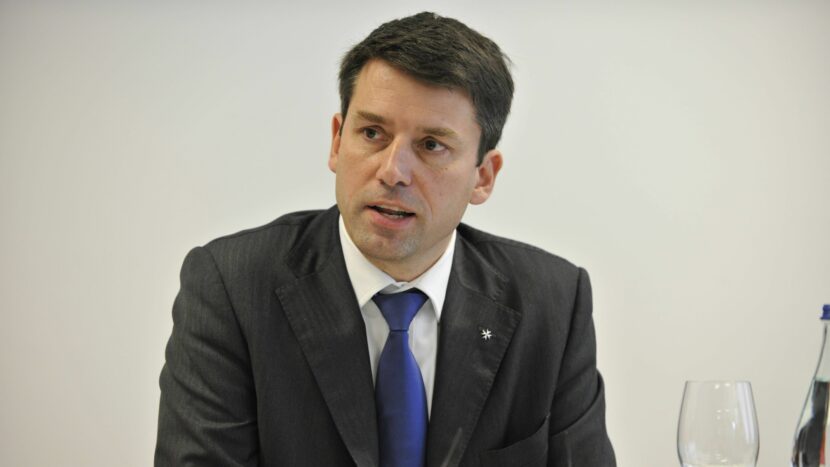«Lassen uns von keiner noch so hässlichen Gewalt einschüchtern». Gottfried Locher, Präsident des Schweizerischen Evangelischen Kirchenbunds (SEK) und des Schweizerischen Rats der Religionen.