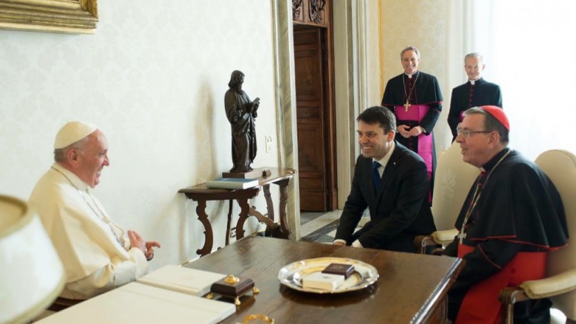 Papst Franziskus, Kirchenbundspräsident Gottfried Locher und Kardinal Kurt Koch während der Audienz.