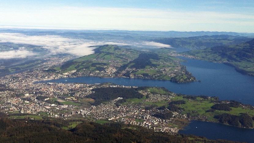 Die Stadt Luzern mit Vierwaldstättersee.