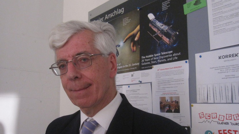 Denis Alexander an der Uni Bern