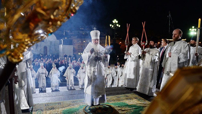 Osternacht in Moskau: Patriarch Kyrill vor der Christus-Erlöser-Kathedrale.