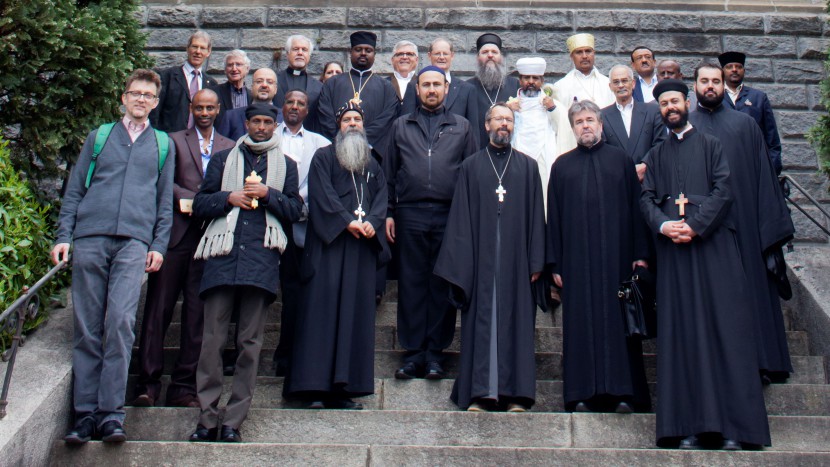 Die Oberhäupter der orthodoxen Kirchen auf der Treppe der Liebfrauenkirche in Zürich.