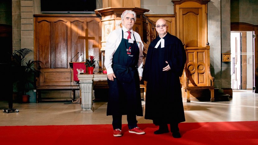 Pfarrer Jean Chollet (rechts) amtet nach wie vor in der Kirche St. Laurent in Lausanne – Pfarrer Daniel Fatzer (links) hingegen wurde wurde vom Synodalrat fristlos entlassen.