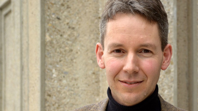 Hansjörg Schmid leitet seit Anfang 2015 das «Schweizerische Zentrum für Islam und Gesellschaft» der Universität Freiburg.