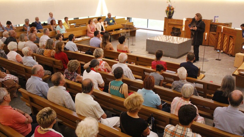 Gut besucht war der Auftakt zu den Freitagabendgottesdiensten in der reformierten Kirche Zürich-Sihlfeld.