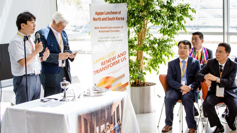 Setzen sich für den Frieden zwischen Nord- und Südkorea ein: Koreanische Teilnehmer an der WGRK-Generalversammlung in Leipzig.