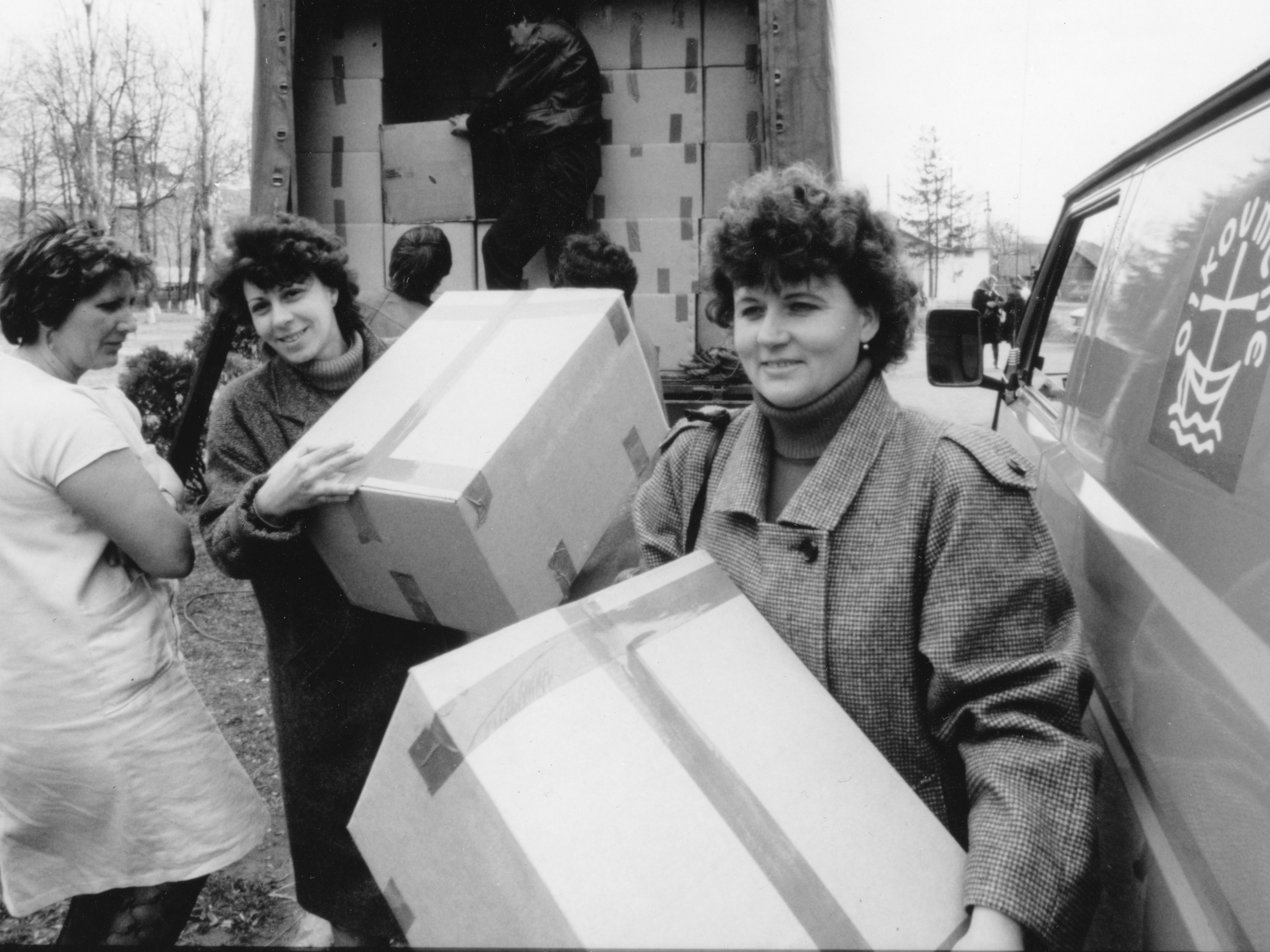 Rumaenien_1990200_Nothilfe_Gueterverteilung-durch-HEKS_cut-1